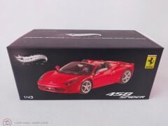 1:43 Hot Wheels 2012 Ferrari 458 Spider red