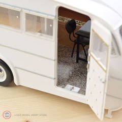 1:18 1965 Peugeot 404 Brown Metallic &Caravan Henon