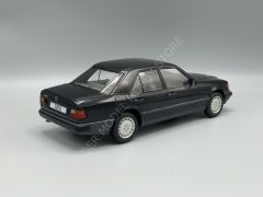1:18 1984 Mercedes Benz 300 E W124