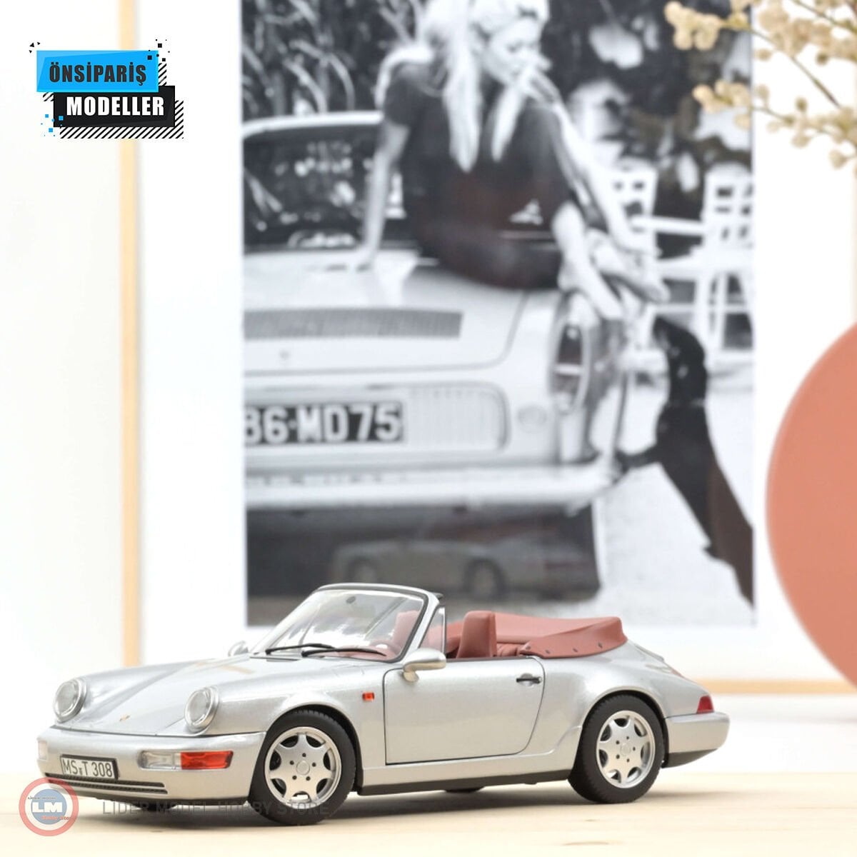 1:18 Norev 1990 Porsche 911 Carrera 2 Cabriolet