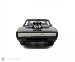 1:24 1970 Dodge Charger Fast & Furious  black & Dom figure