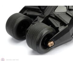 1:24 Jada  Batmobile Tumbler with Diecast Batman Figure - The Dark Knight (2008)