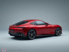 1:18 Polistil 2019 Ferrari ROMA - ROSSO MAGMA (red met.) + SHOWCASE