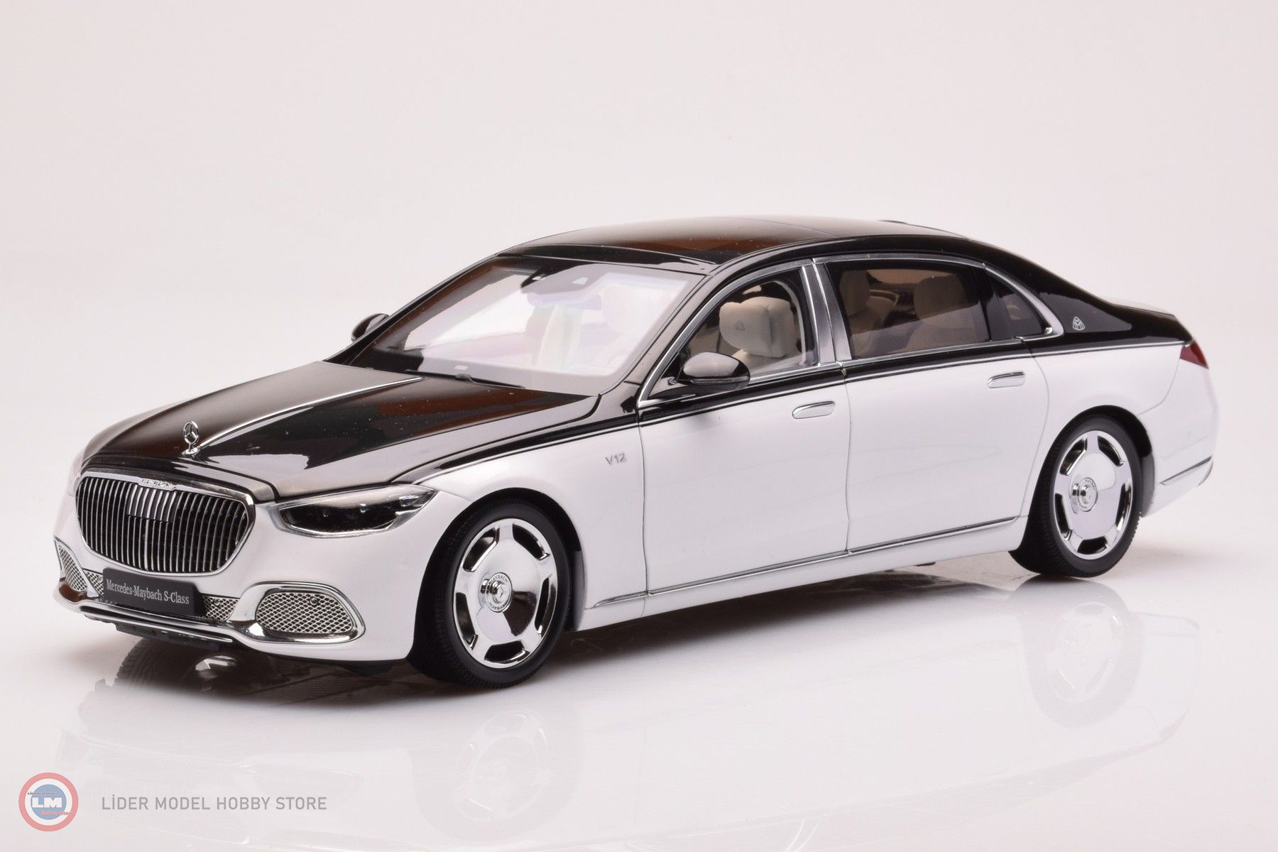 1:18 2021 Mercedes Benz S Class S600 V12 Biturbo Maybach