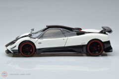 1:18 2009 Pagani Zonda Cinque Coupe
