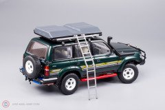 1:18 1990 Toyota Land Cruiser with Roof Pack