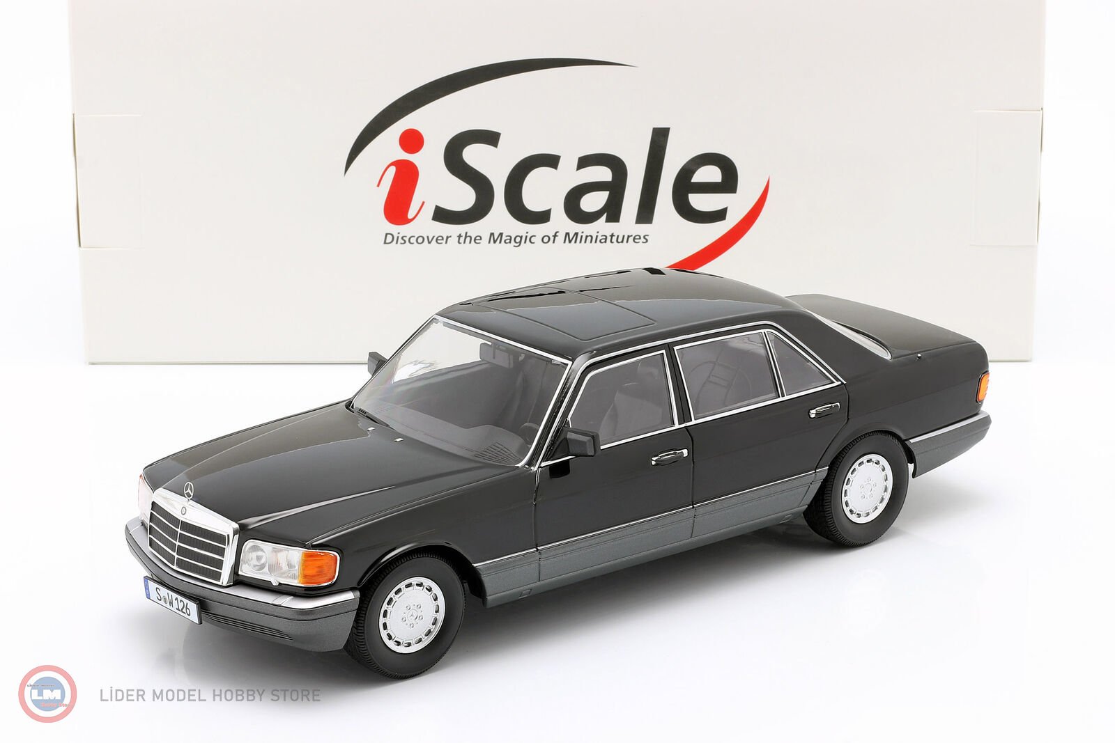 1:18 1985 Mercedes Benz 560 SEL W126