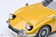1:18 1967 Toyota 2000GT