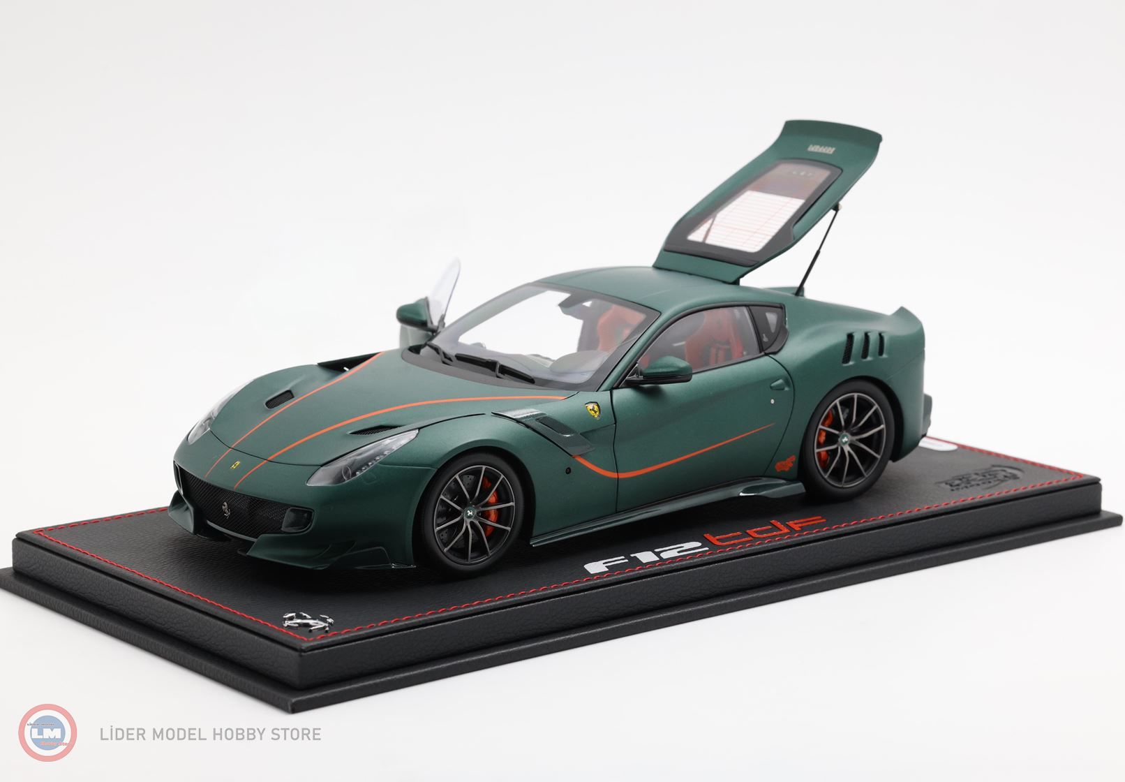 BBR - 1:18 BBR Ferrari F12 TDF ( Matt Green one off Tailor made