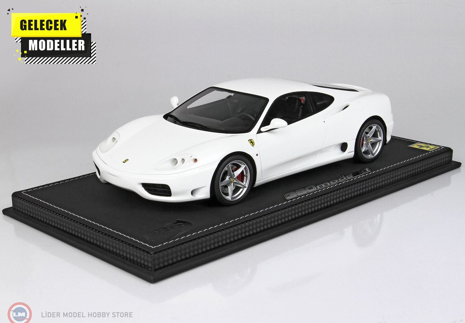 1:18 BBR 1999 Ferrari 360 Modena White F1 Gear BOX