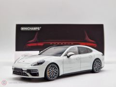 Minichamps - 1:18 2020 PORSCHE PANAMERA TURBO S White Metallic