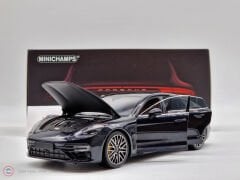 1:18 2020 PORSCHE PANAMERA TURBO S Blue Metallic