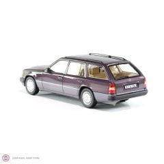 1:18 1989 Mercedes Benz 300D T-Modell (W124) Violett