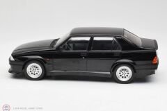1:18 MCG 1987 Alfa Romeo 75 Turbo Evoluzione
