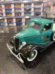 KUTUSUZ MODEL 1:18 Solido 1936 Ford V8 Pickup Aye and Thrifty Too