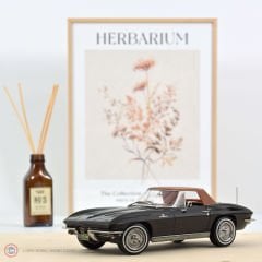 1:18 1963 Chevrolet Corvette Sting Ray Cabriolet