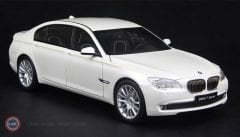 1:18 Kyosho 2008 BMW  7er 760li Limousine