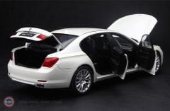 1:18 Kyosho 2008 BMW  7er 760li Limousine