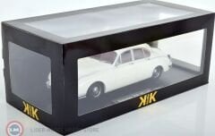1:18 KK Scale 1962 Daimler 250 V6