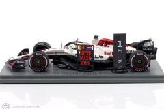 1:43 Spark 2025 Ferrari Max Verstappen Red Bull RB21 #1 Winner Japan GP Formula 1