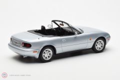 1:18 1989 Mazda MX-5