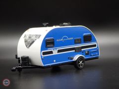 1:64 2017 Winnebago Winnie Drop Hitched Homes