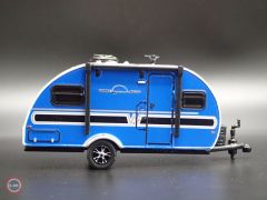 1:64 2017 Winnebago Winnie Drop Hitched Homes