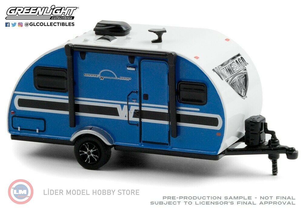 1:64 2017 Winnebago Winnie Drop Hitched Homes