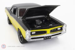 1:18 1966 Pontiac GTO Restomod