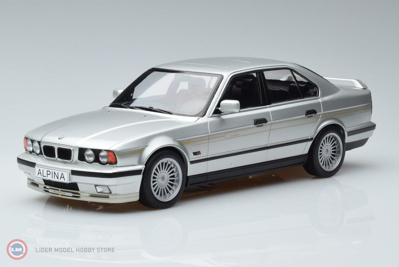 1:18 MCG 1994 BMW E34 Alpina B10 4,6
