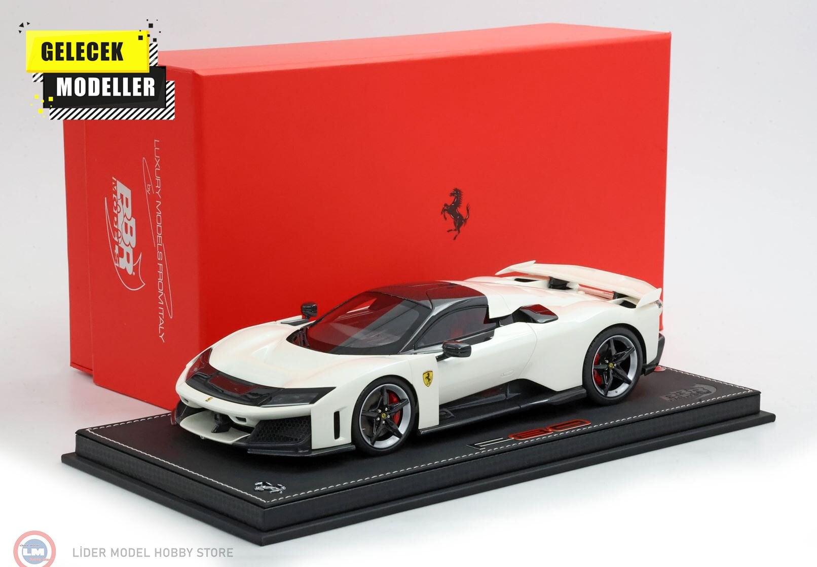 1:18 BBR Ferrari F80 carbon optional Bianco Italia - bicolor wheels silver