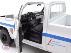 1:18 1984 Chevrolet Cucv M1008 - New York City Police Department (NYPD)