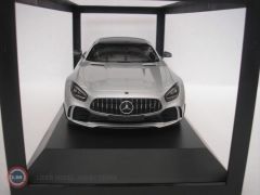 1:18 2021 Mercedes Benz AMG GT-R
