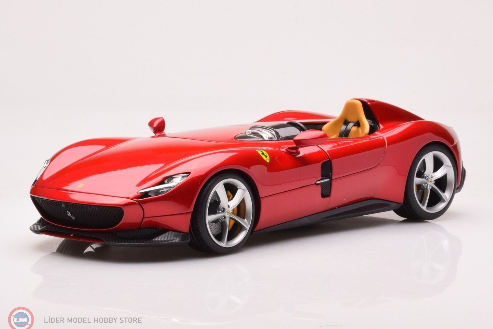 1:18 Burago 2018 Ferrari MONZA SP1 - SIGNATURE SERIES