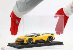 1:18 BBR Ferrari F80 Giallo Tristrato yellow brakes and bicolor rims & showcase