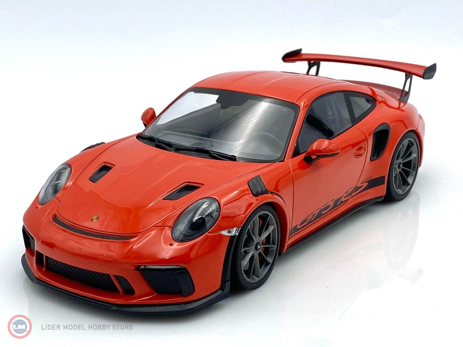 【MINICHAMPS】1/18 Porsche 911GT3RS Orange Minichamps - 1:18 2019 Porsche 911 GT3 RS (991.2) - Lava Orange