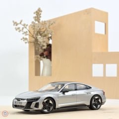 1:18 Norev 2021 Audi RS E-Tron GT