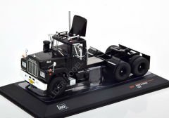 1:43 1966 Mack R - Series