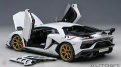 1:18 2019 Lamborghini Aventador SVJ (Bianco AsopoMetallic White)