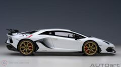 1:18 2019 Lamborghini Aventador SVJ (Bianco AsopoMetallic White)