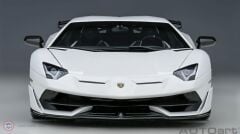 1:18 2019 Lamborghini Aventador SVJ (Bianco AsopoMetallic White)