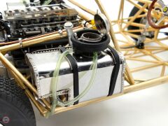 1:18 Ferrari 250 LM Rolling Chassis + Car Body in SHOWCASE