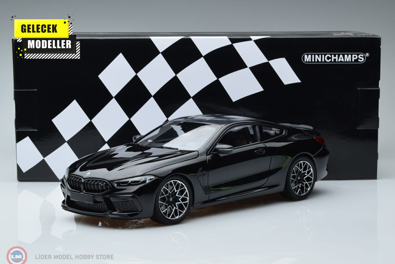 1:18 Minichamps 2020 BMW M8 COUPE