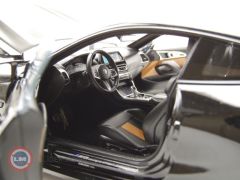 1:18 Minichamps 2020 BMW M8 COUPE
