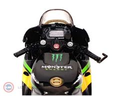 1:18 2016 Yamaha YZR-M1 MONSTER #94 TECH3 Motosiklet