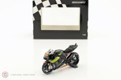 1:18 2016 Yamaha YZR-M1 MONSTER #94 TECH3 Motosiklet