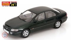 1:18 Triple9 1996 Opel Omega B - Dark Green