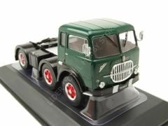 1:43 1961 Fiat 690 T1