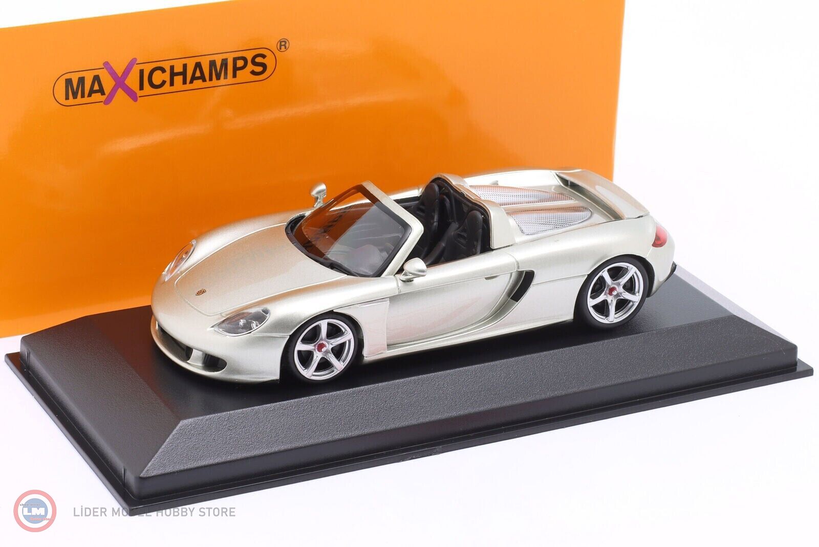 1:43 Maxichamps 2003 Porsche CARRERA GT