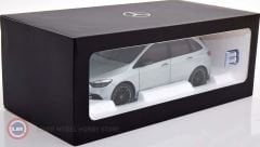 1:18 2018 Mercedes Benz B-Class W247
